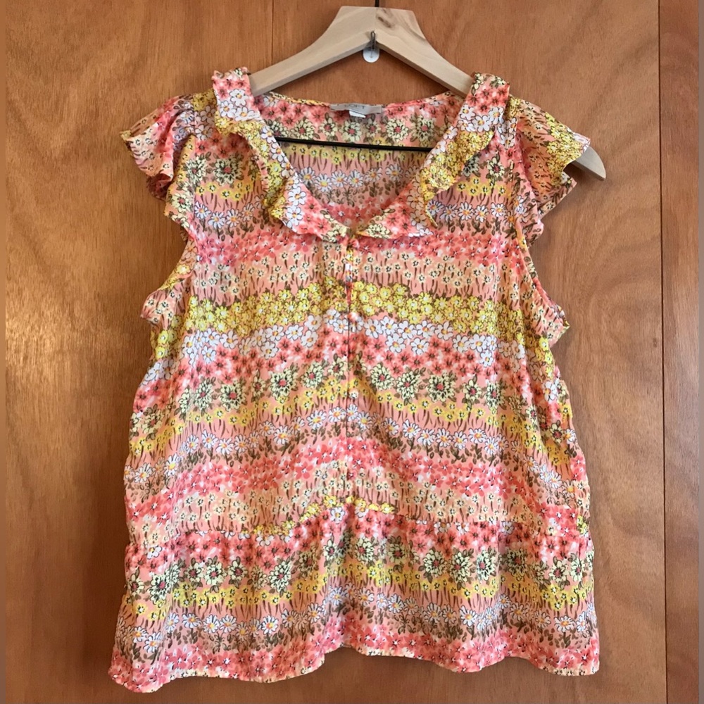 LOFT floral ruffle top